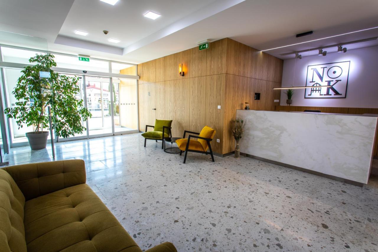 Hotel Novy Kastiel - Self Check-In Topoľčany Eksteriør bilde